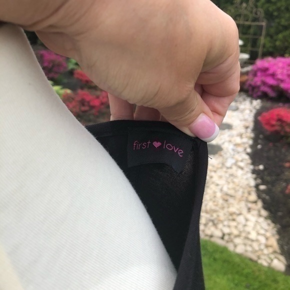 Maxi dress with graphic 3-D design - Picture 8 of 9